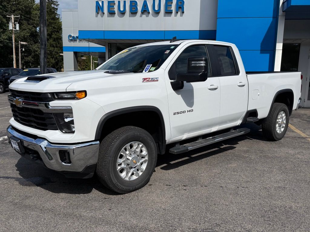 2024 Chevrolet Silverado 2500HD LT Double Cab 4WD