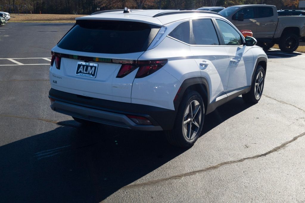 New 2026 White Hyundai  image 5