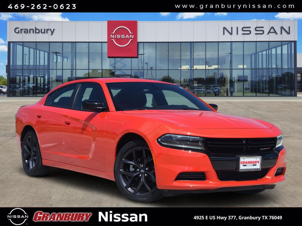 Go Mango! 2022 Dodge Charger Sedan Rear-Wheel Drive 8-Speed Automatic