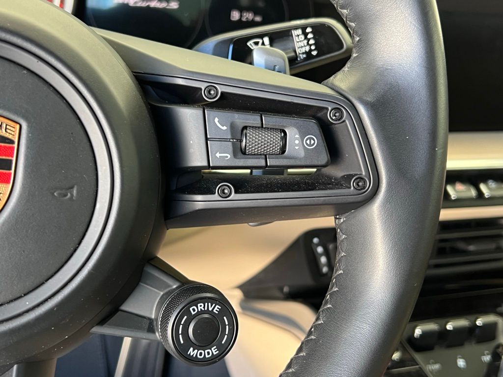 Thumbnail: 2023 Porsche 911 - 9