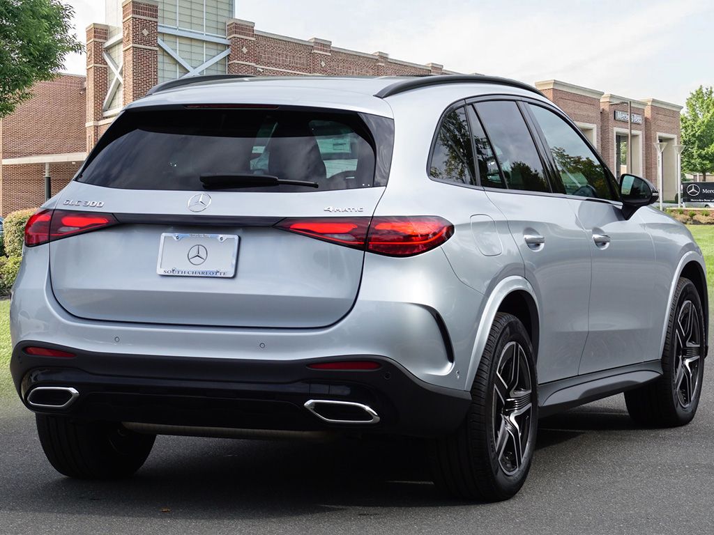 Thumbnail: 2025 Mercedes-Benz GLC - 6