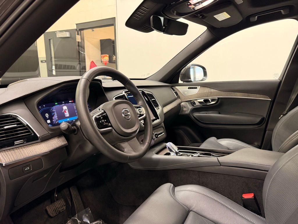 Thumbnail: 2023 Volvo XC90 - 11