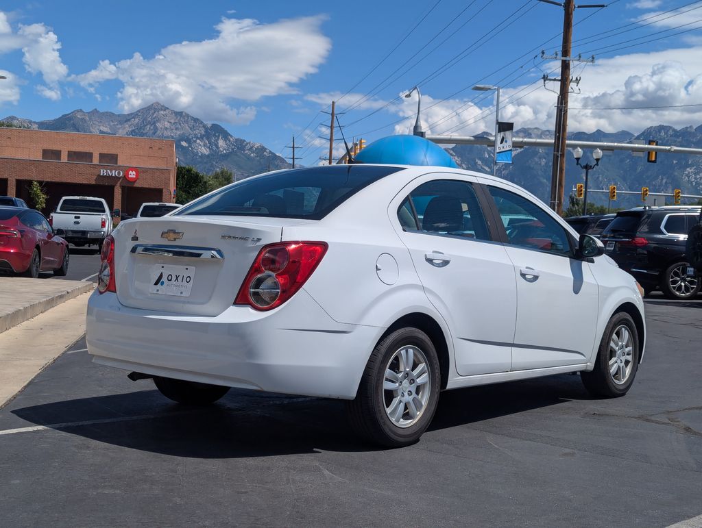 2013 Chevrolet Sonic LT 4