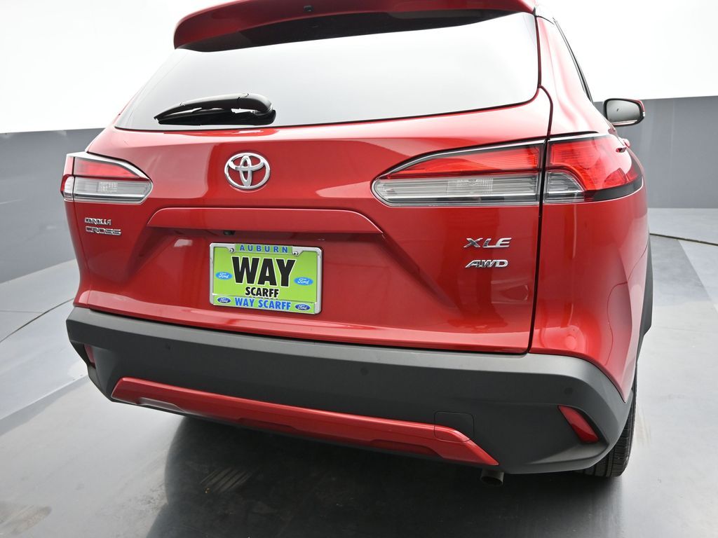 2023 Toyota Corolla Cross XLE