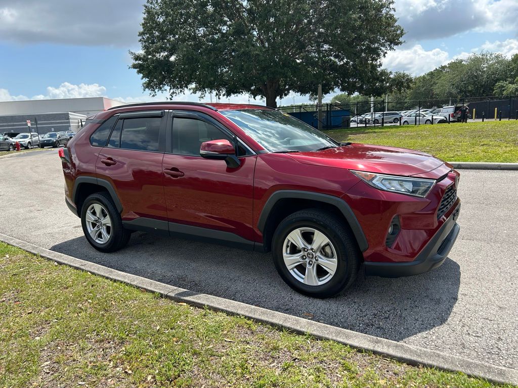 Thumbnail: 2020 Toyota RAV4 - 7