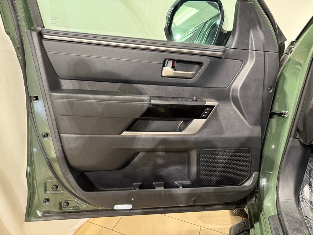 Thumbnail: 2023 Toyota Tundra - 14