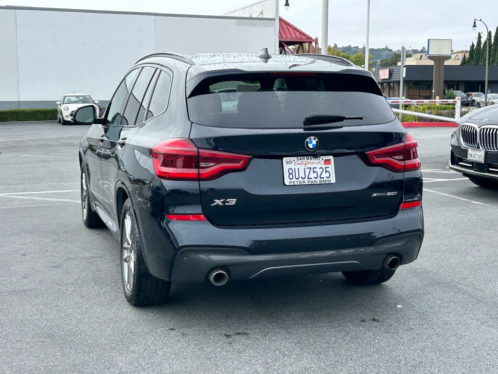 Thumbnail: 2021 BMW X3 - 3