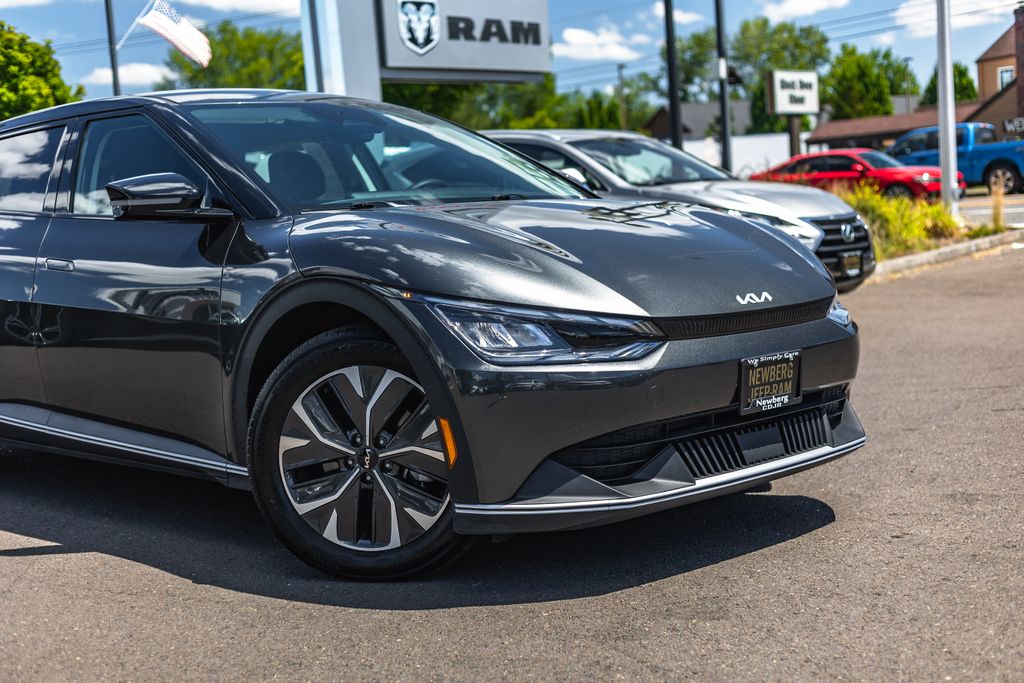 2024 Kia EV6 Light thumbnail 3