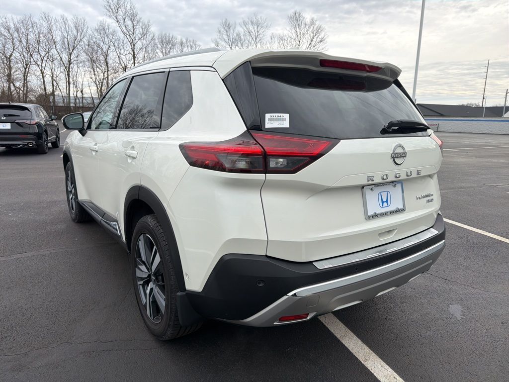 Thumbnail: 2022 Nissan Rogue - 3