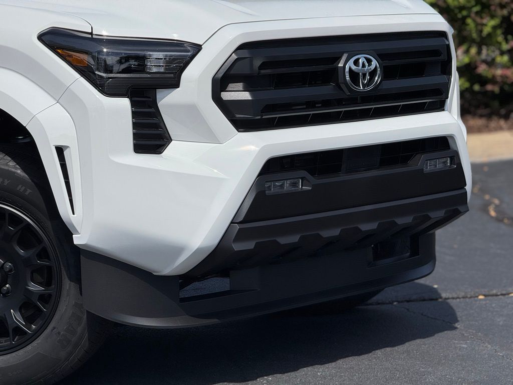 2025 Toyota Tacoma SR5 Double Cab photo 4