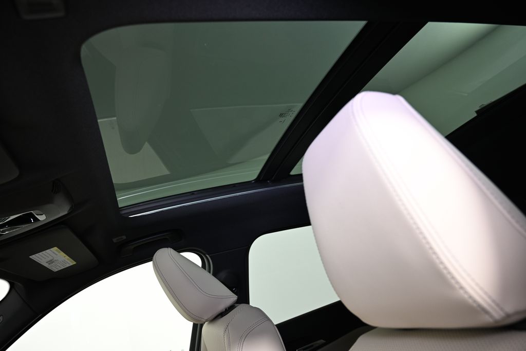 Thumbnail: 2025 BMW X1 - 20