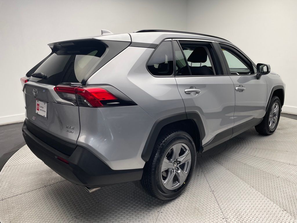 2024 Toyota RAV4 XLE 5