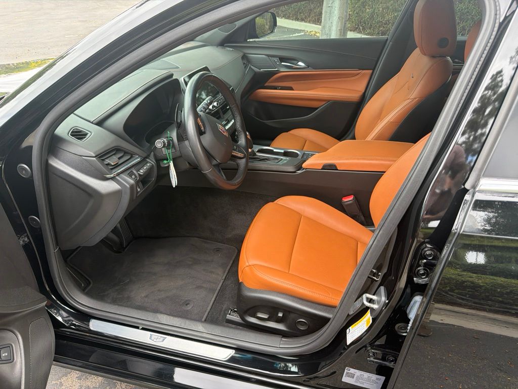 Used 2023 Black Cadillac Premium Luxury image 6