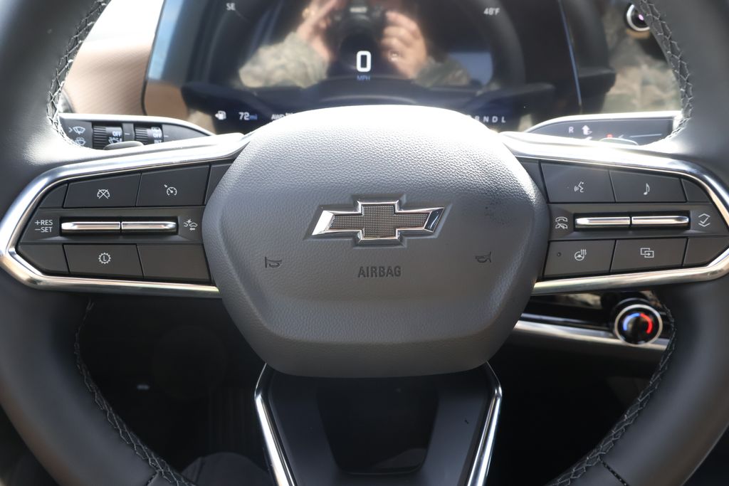 Thumbnail: 2026 Chevrolet Equinox - 22