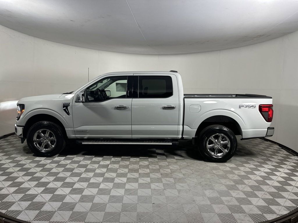 2024 Ford F-150 XLT 4