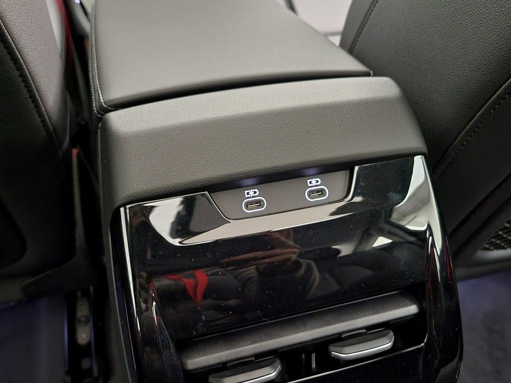 Thumbnail: 2026 Audi A6 - 18