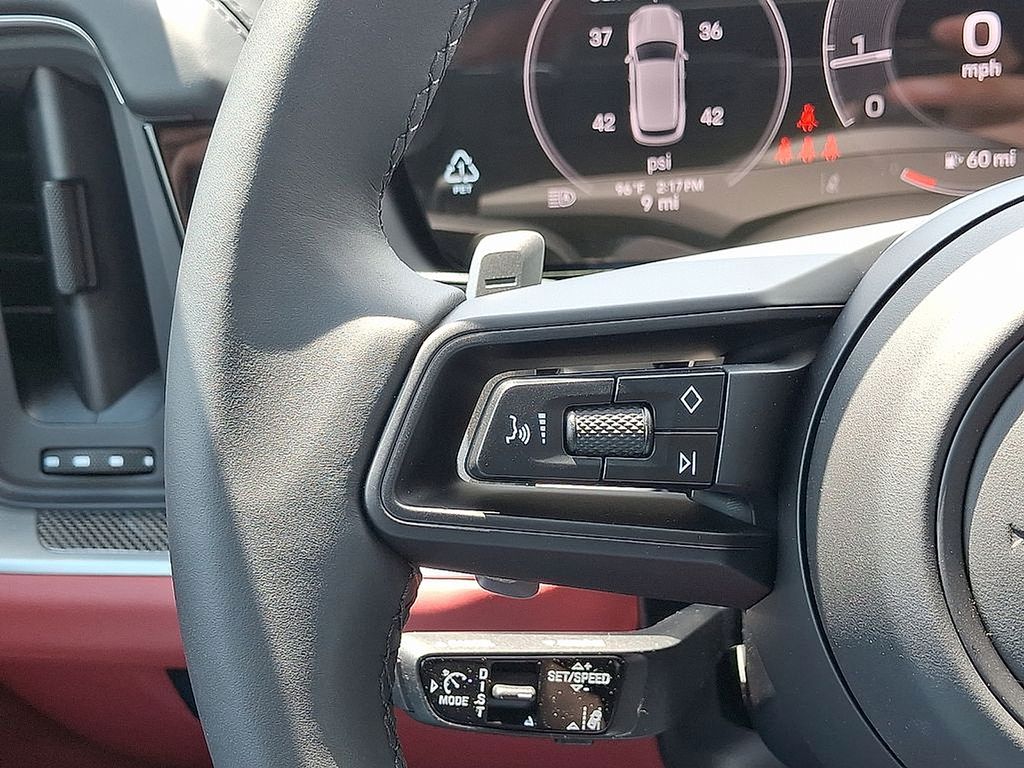 Thumbnail: 2025 Porsche Cayenne - 23