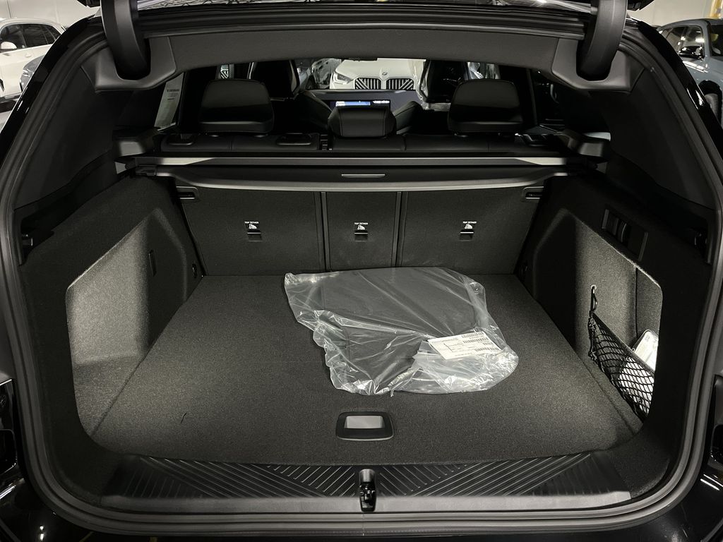 Thumbnail: 2026 BMW X3 - 24