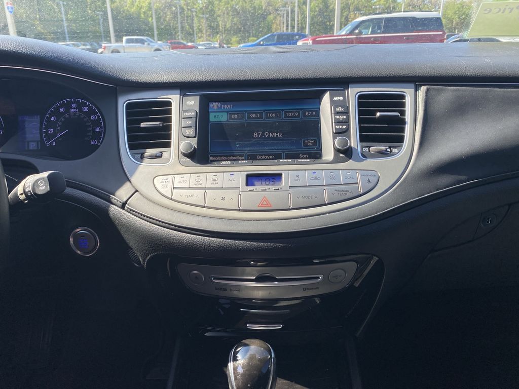 2014 Hyundai Genesis 3.8L photo