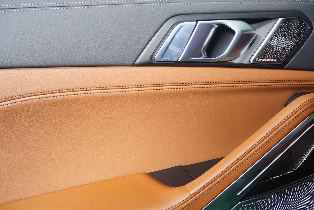 Thumbnail: 2026 BMW X6 - 14