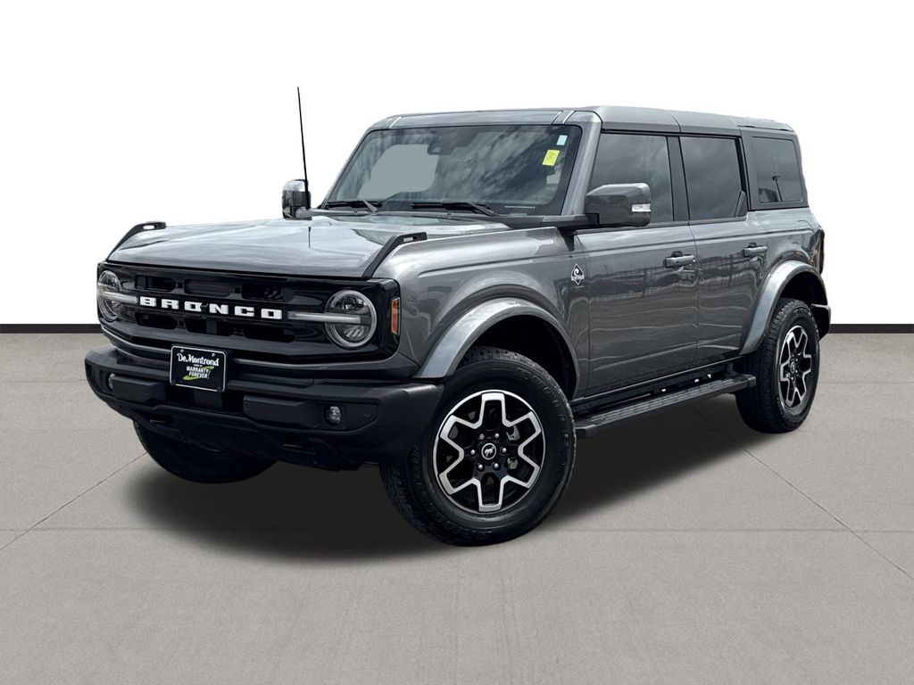 2024 Ford Bronco Outer Banks Gray at EAG Ford Navasota