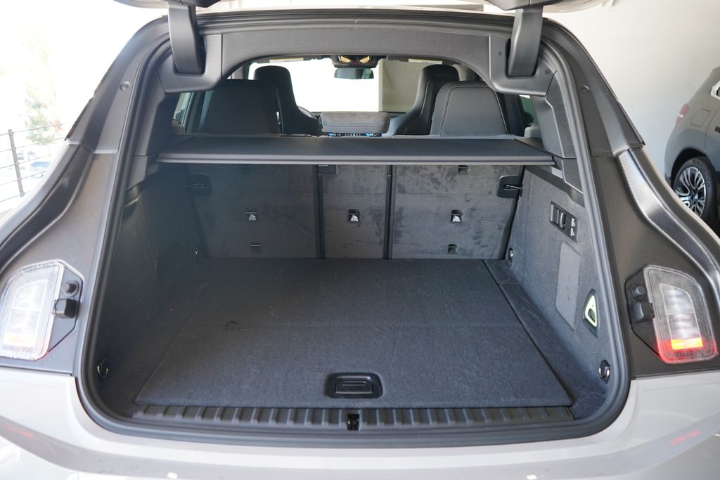 Thumbnail: 2026 BMW iX - 20