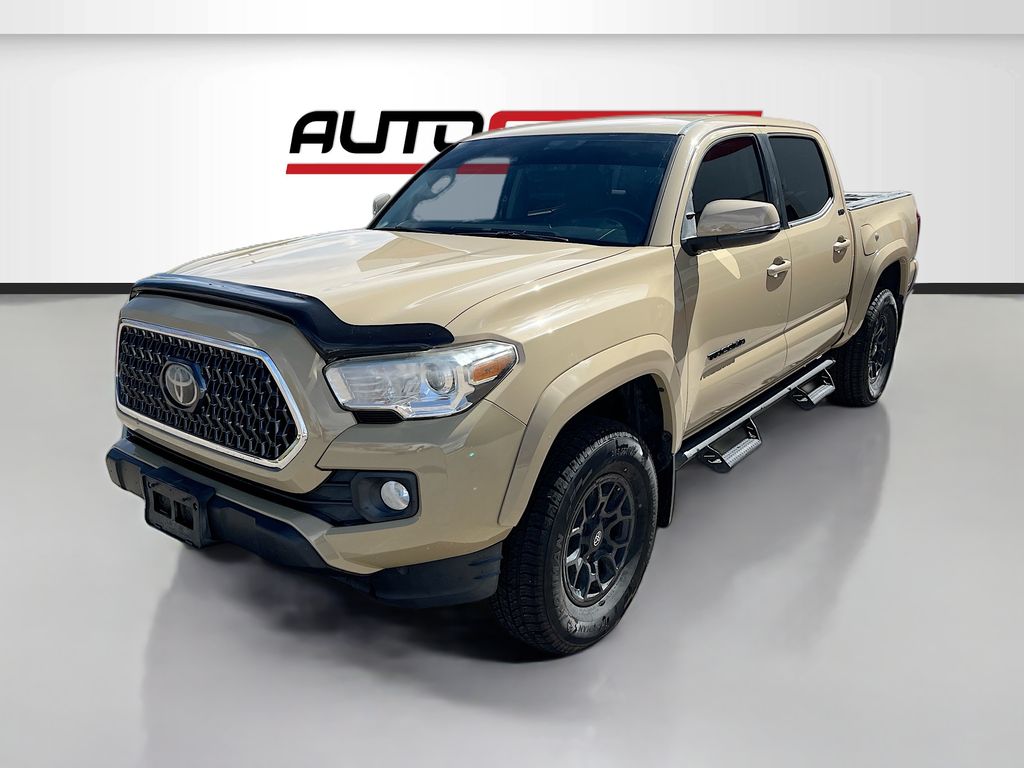 Used 2020 Brown Toyota SR5 image 3