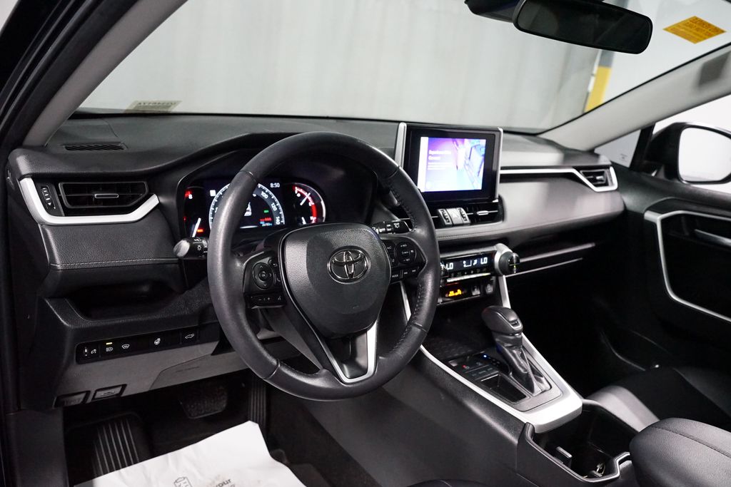 Thumbnail: 2023 Toyota RAV4 - 11