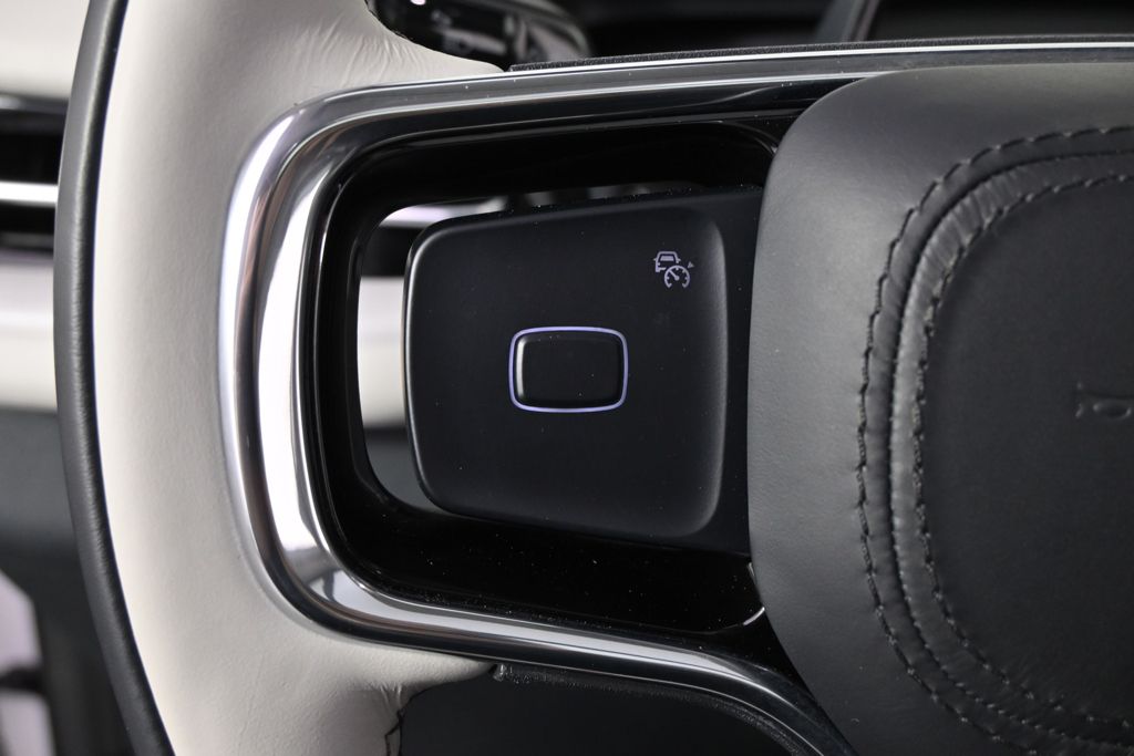 New 2026 White Lincoln Reserve image 34