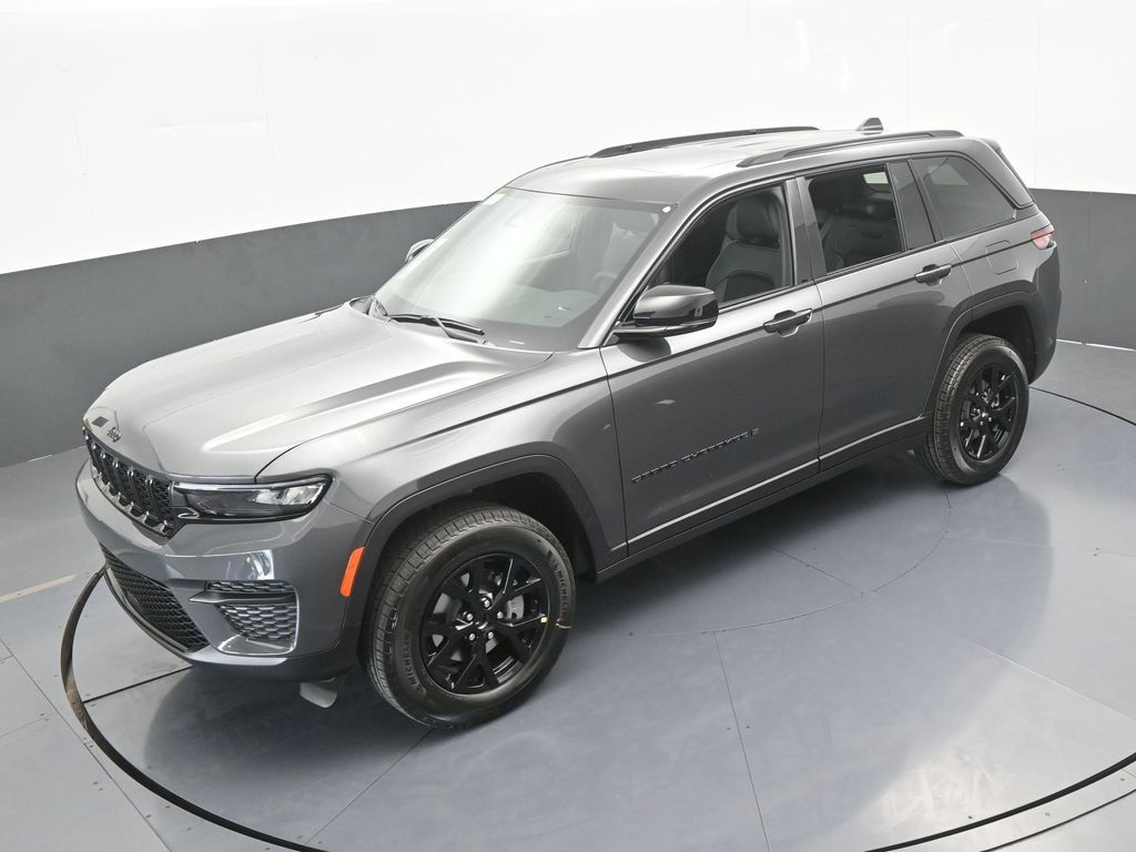 New 2025 Baltic Gray Metallic Clearcoat Jeep Altitude X image 39