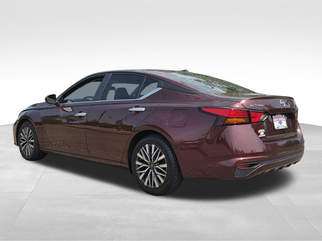 Used 2023 Nissan Altima Sedan