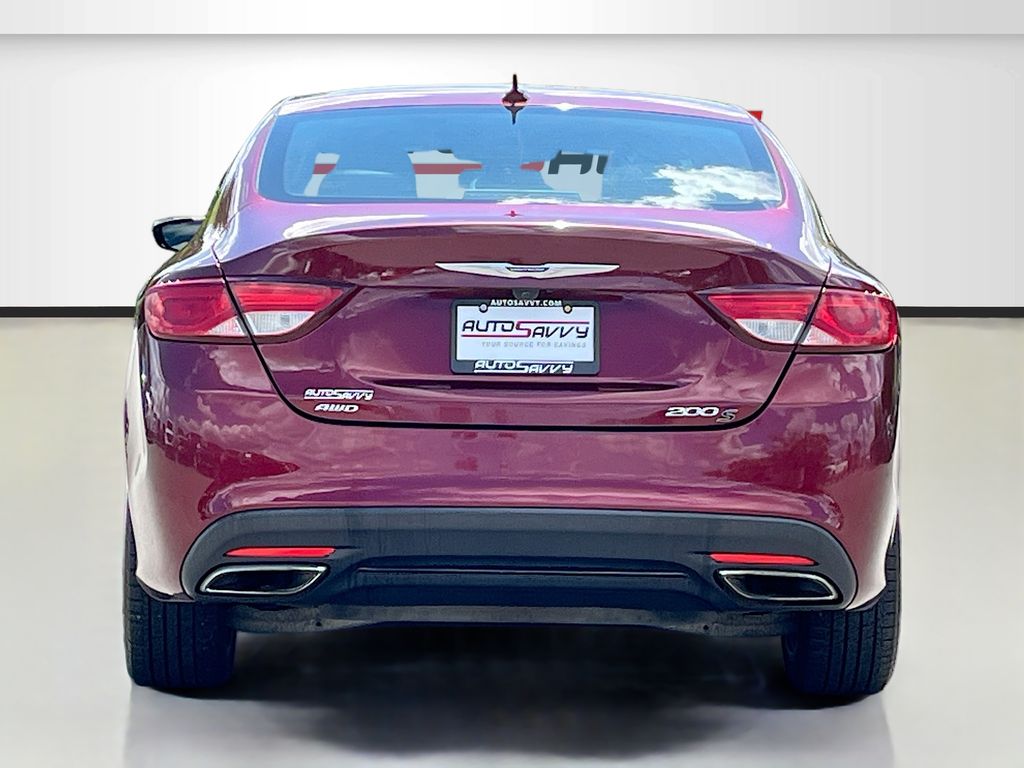 Used 2016 Red Chrysler S image 6