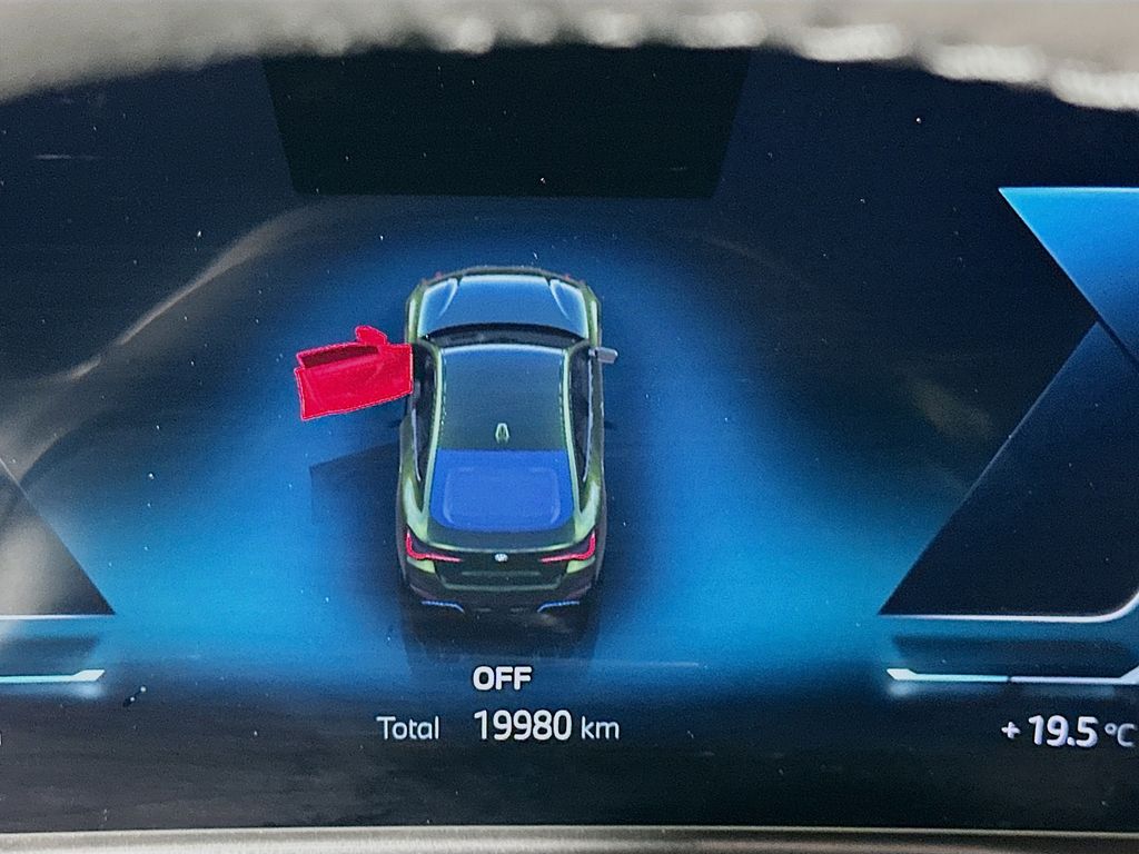 2024 BMW i4 eDrive35 12