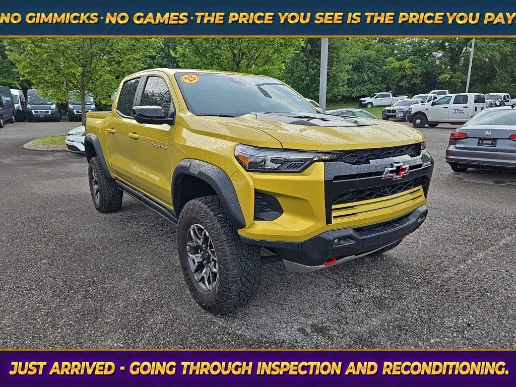 Nitro Yellow Metallic 2023 Chevrolet Colorado Pickup Truck Four-Wheel Drive 8-Speed Automatic