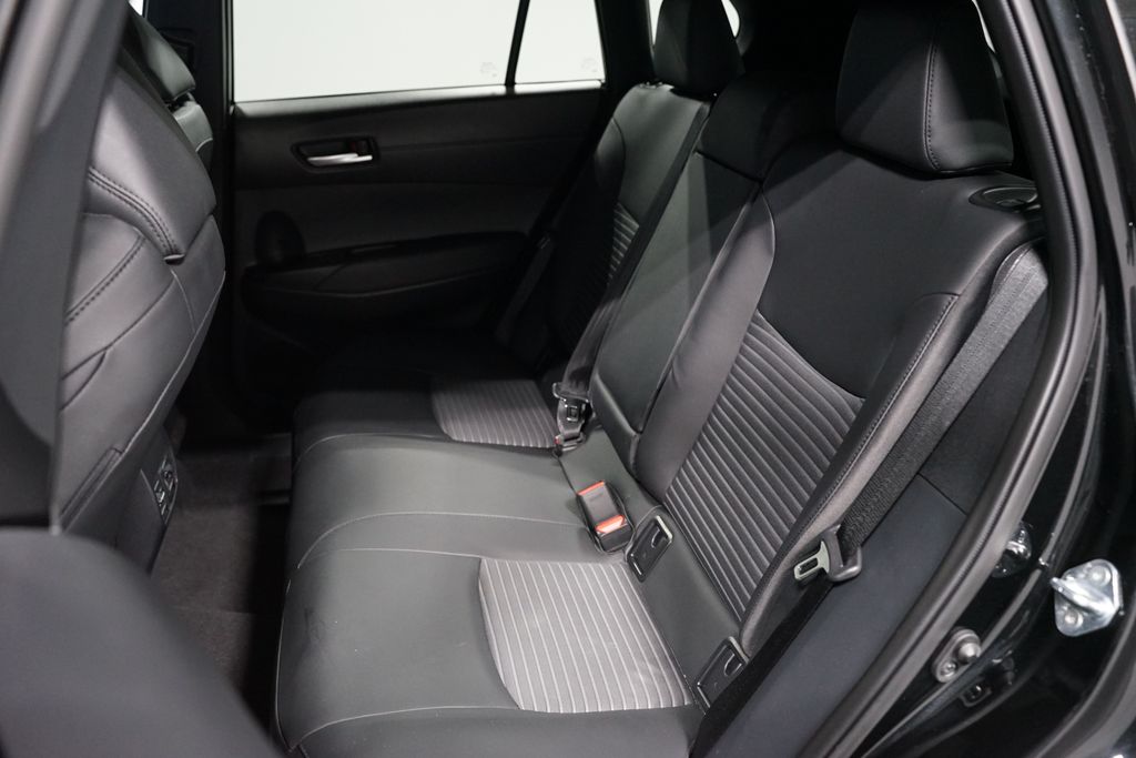 Thumbnail: 2025 Toyota Corolla Cross - 31