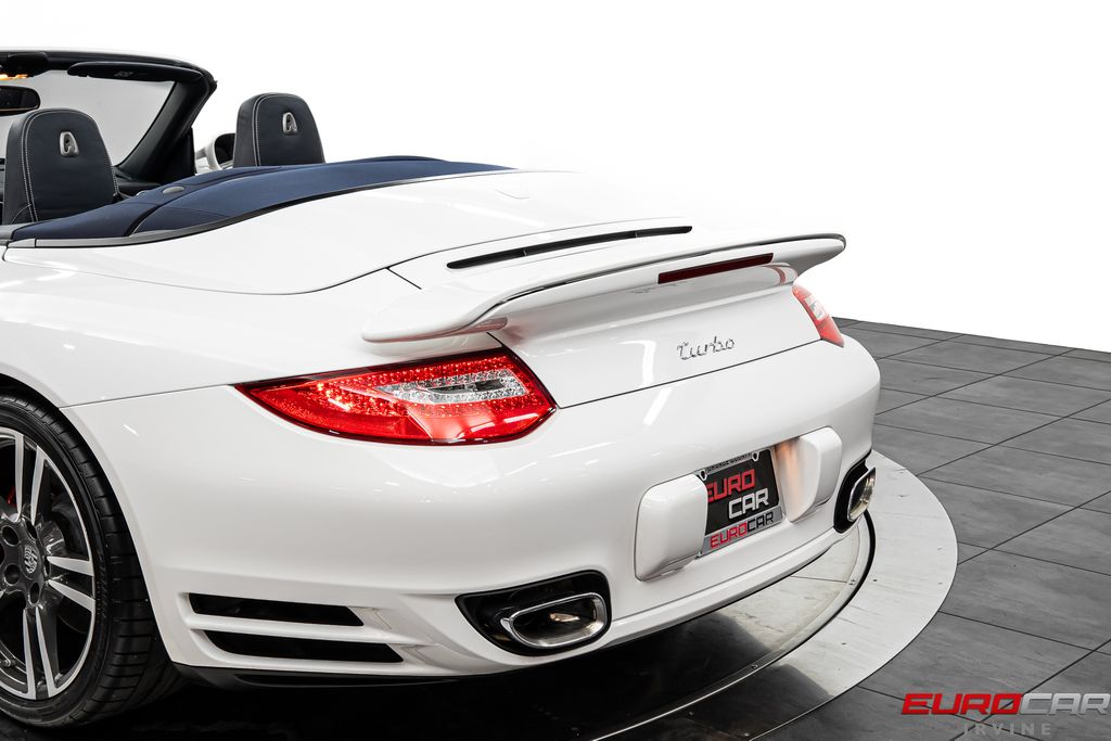 2010 Porsche 911 Turbo - Photo 19