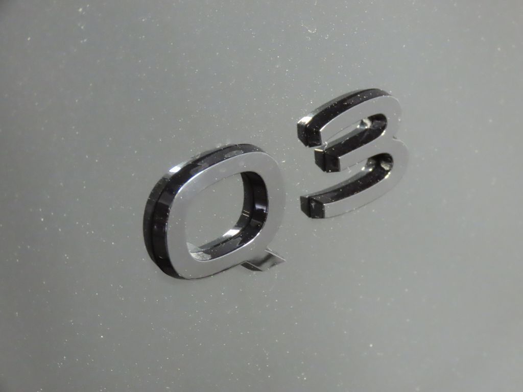 Thumbnail: 2026 Audi Q3 - 9