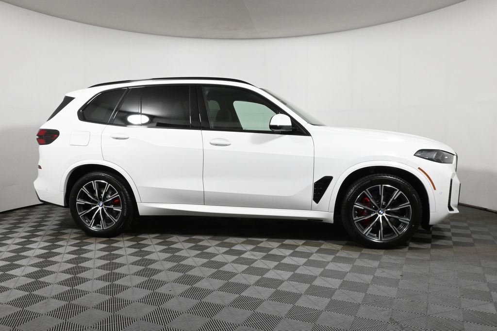 Thumbnail: 2026 BMW X5 - 8