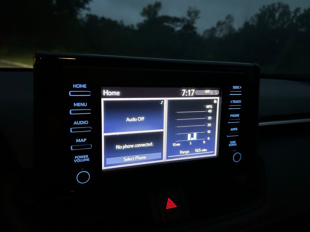 Thumbnail: 2019 Toyota RAV4 - 23