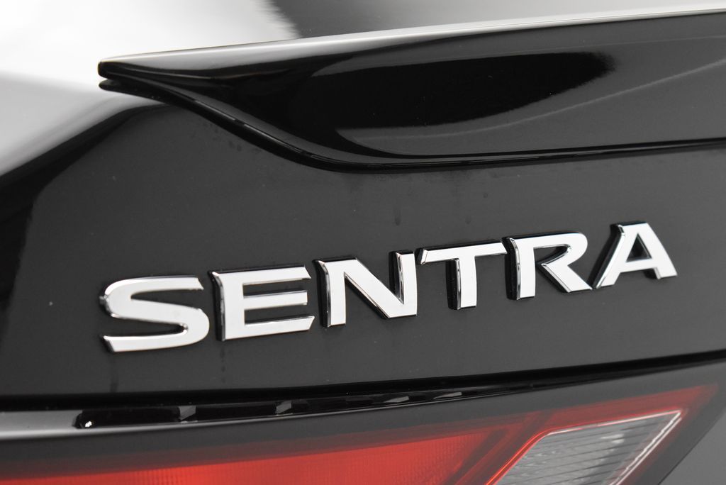 Thumbnail: 2023 Nissan Sentra - 9