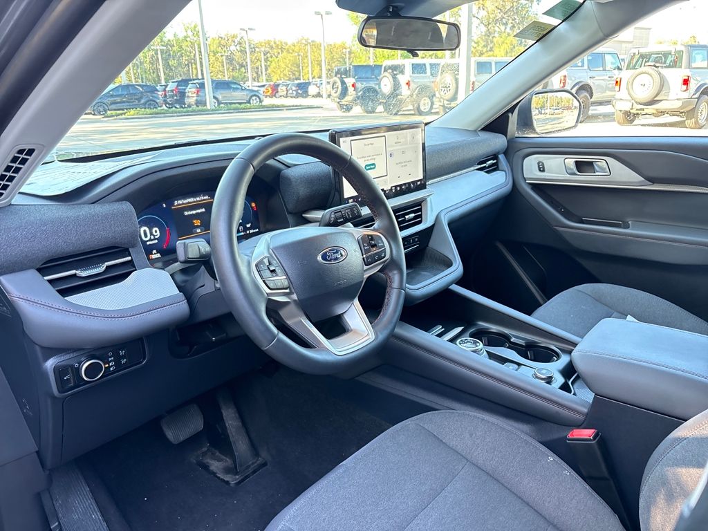 Certified Used 2025 Gray Ford Active image 11