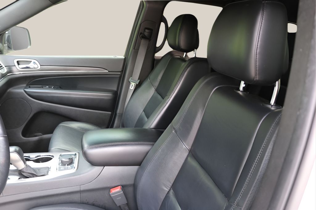 Used Car 2019 Jeep Grand Cherokee  Limited For Sale Under $25,000 In Austin, Texas