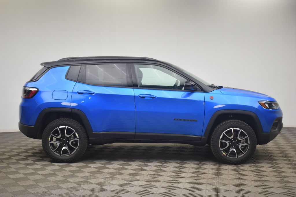 new 2026 Jeep Compass car, priced at $33,584