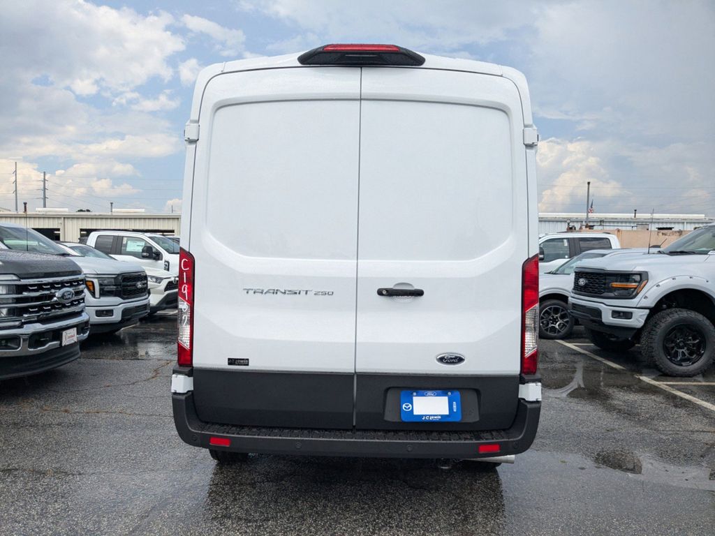2025 Ford Transit 250