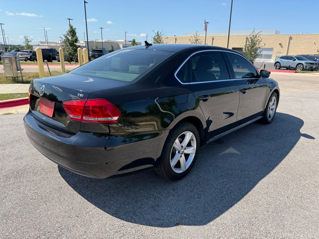 Thumbnail: 2015 Volkswagen Passat - 4