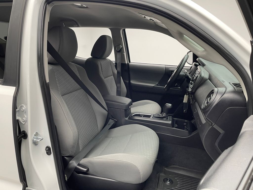 Thumbnail: 2021 Toyota Tacoma - 17