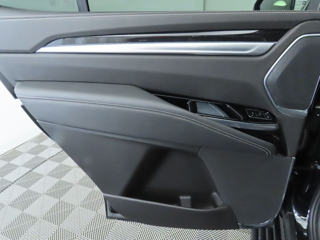 Thumbnail: 2025 Cadillac Escalade - 28