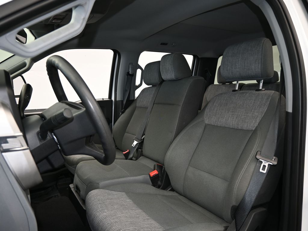 Used 2025 Oxford White Ford XLT image 10