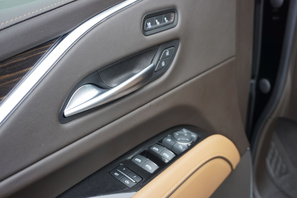 Thumbnail: 2023 Cadillac Escalade - 22