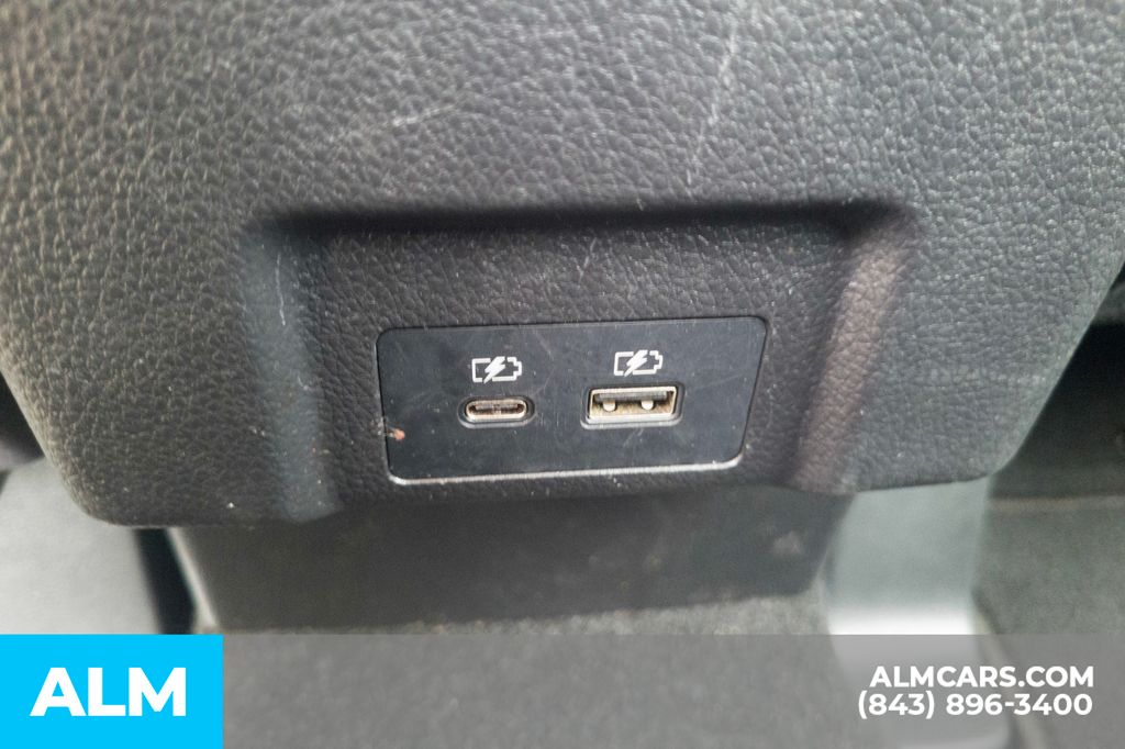 Used 2024 Blue Mitsubishi SE image 22